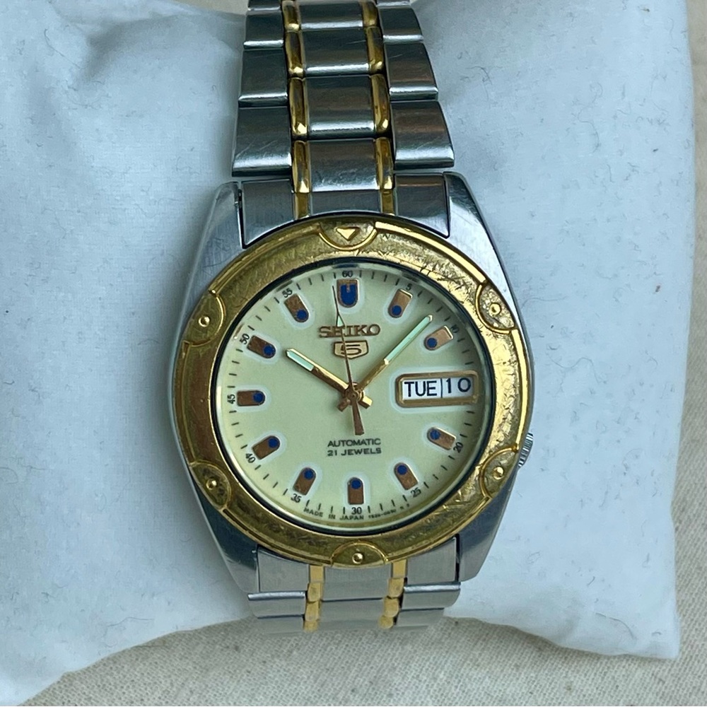 Seiko 5 Vintage 1997 Automatic Full Lume Dial 7S26-6030 - Needs Regulation - Picture 12 of 14